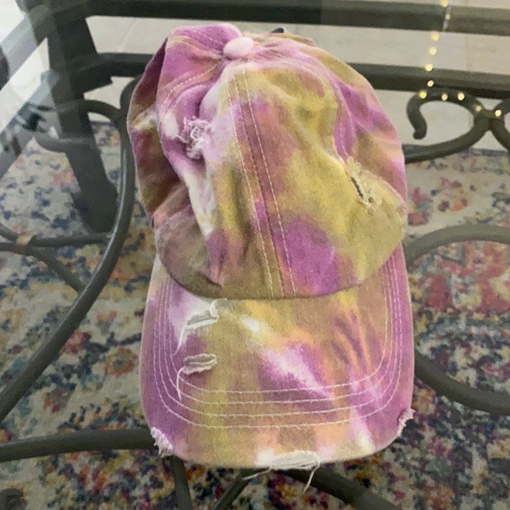 Hat With High Ponytail Hole